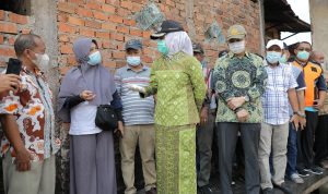 Wawako Janji Bantu Urus Surat Penting Warga Korban Kebakaran