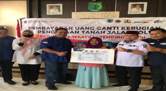 ganti-rugi-tol-betung Lagi, Pemkab Musi Banyuasin Serahkan Uang Ganti Rugi Pembebasan Lahan