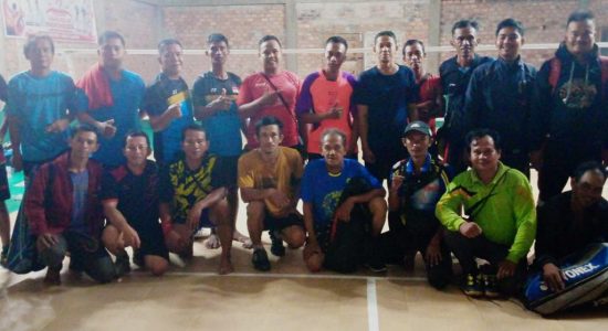 Kades Meranti Pugar Kembali Gedung Olahraga yang Terbengkalai