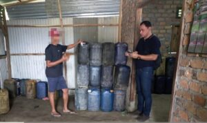 Polda Sumsel Gerebek Lokasi Penimbunan BBM Bersubsidi di OKU Timur