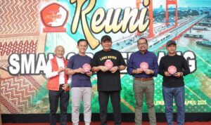 Herman Deru Titip Pesan Ketua Baru IKA SMANTA : Tingkatkan Keakraban Tanpa Pandang Status dan Kasta