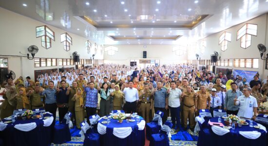 Herman Deru: Pendidikan Bukan Hanya Akademik, Tapi Tentang Nilai Hidup dan Kepedulian