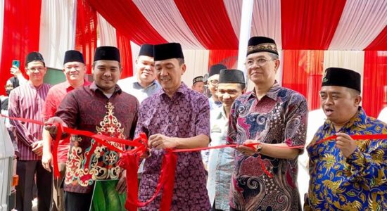 hibah-ambulans-keluarga-eka-rajsa Ratu Dewa Serahkan 2 Unit Mobil Ambulans Hibah Keluarga Alm Eka Rasja