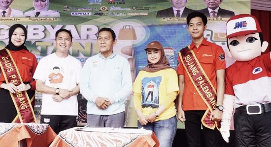 Ratu Dewa Buka Giat Jalan Sehat Sosialisasikan Aplikasi Pak Tani