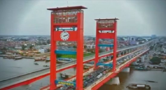 Ratu Dewa Pastikan Lampu Hias Jembatan Ampera Segera Diperbaiki