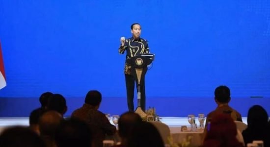 Presiden Colek Pejabat yang Suka Pamer dan Liburan ke Luar Negeri