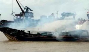 Jukung Bermuatan 640 Karung Beras Asal Banyuasin Hangus di Perairan Musi