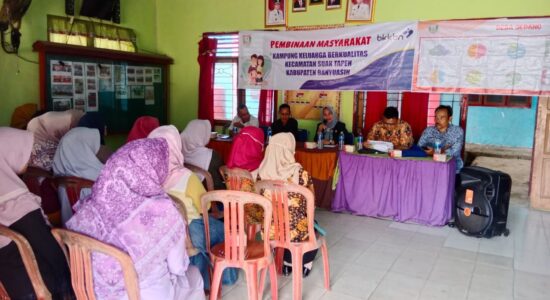 Cegah Stunting, DP2PAP2KB Lakukan Pembinaan Masyarakat BKKBN di Suak Tapeh