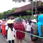 krass-tolak-omnibuslaw Petani Lawan Omnibus Law