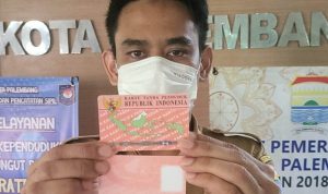 Disdukcapil Palembang Luncurkan E-KTP WNA, Beda Warna dan Bahasa
