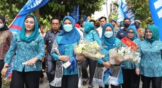 Feby Deru Road Show Kabupaten/Kota Gencarkan Revitalisasi Dasawisma