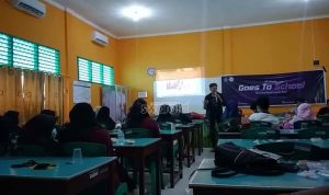 LPM Ukhuwah Goes To School