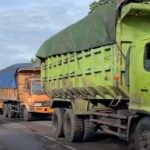 macet-jalinsumteng-akibat-banjir Banjir Bandang, Jalinsumteng Muara Enim-Tanjung Enim Lumpuh