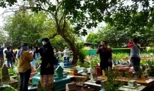 Makam Almarhum Albar Mahdi Dibongkar Tim Forensik Guna Autopsi