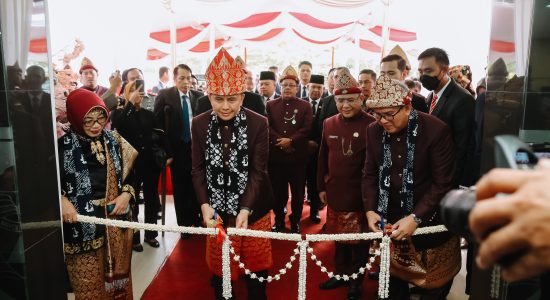 Pj Gubernur Agus Fatoni Resmikan Mall Pelayanan Publik Kabupaten Muara Enim