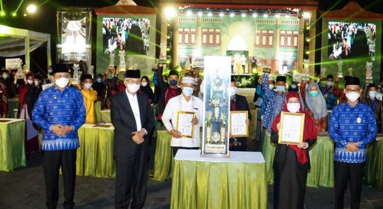 Mawardi Yahya Secara Resmi Tutup STQH Tingkat Provinsi