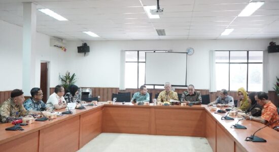 Pemda Muara Enim Siapkan Langkah Pengoperasian Mesin Pemusnah Sampah