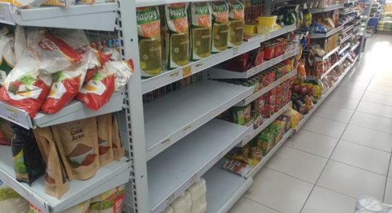 minyak-goreng-subsidi Kebijakan Subsidi Minyak Goreng Dinilai SIa-sia, YLKI: Seperti Menggarami Laut