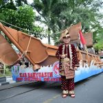 Warga Kota Solo Antusias Lihat Mobil Hias Dekranasda Banyuasin