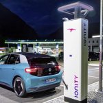 Presiden Intruksikan Mobil Listrik untuk Dinas, Kapasitas Produksi Masih Minim