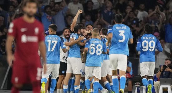 Mimpi buruk! Napoli 4-1 Liverpool: Remuk, Hancur Lebur!