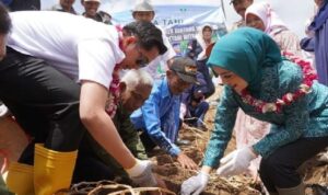 Plt Bupati Muara Enim Canangkan Desa Gunung Agung Sebagai PPAUK