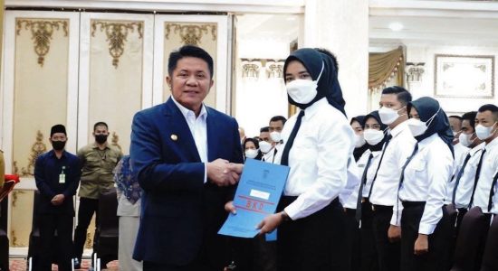 Gubernur Herman Deru Lantik 1748 PPPK Guru Tahap II