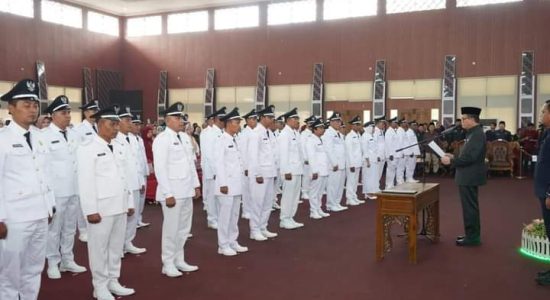 Pj Bupati Banyuasin: 48 Kades Dilantik Harus Mengabdikan Hidup untuk Masyarakat