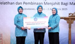 PKK Pusat Gandeng PKK Sumsel Gelar Pelatihan Menjahit bagi Ibu Rumah Tangga