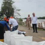 pemkab-muba-siapkan-tempat-penampungan-untuk-warga-terdampak-banjir Banjir Tak Surutkan Semangat, Pemkab Muba Siapkan Tempat Pengungsian untuk Warga Terdampak