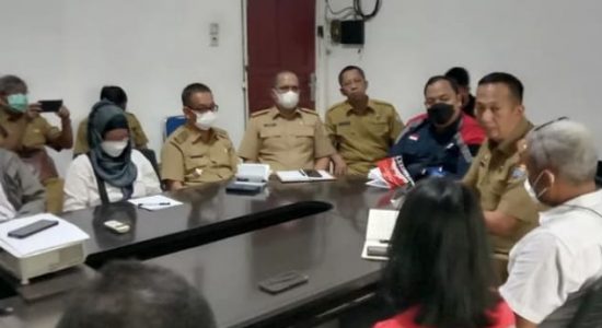 Penemuan 5 Nisan Kuno di Kawasan Pertokoan 16 Ilir; Akan Digali Lagi !