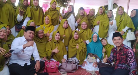 Askolani Apresiasi Pengajian Akbar Muslimat NU (MNU) Se-Kecamatan Talang Kelapa