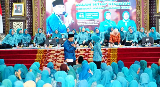 Feby Deru Ajak Kader PKK Jadikan Pengajian Sebagai Sarana Gotong Royong dan Kepedulian Sosial