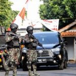 pengamanan-rekonstruksi-kasus-sambo Rekonstruksi Kasus Sambo; Kelima Tersangka Telah Tiba di TKP