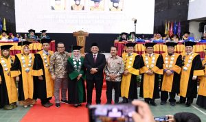 Prof Abdurr Razzaq Dikukuhkan Sebagai Guru Besar Fakultas Dakwah dan Komunikasi UIN RF