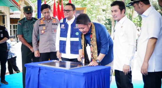 Jembatan Ayek Bayau Lintang Kanan Kabupaten Empat Lawang Diresmikan Gubernur