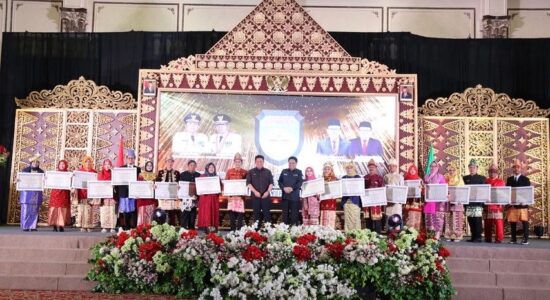 peringatan-hari-guru-nasional Guru Berprestasi, Berdedikasi, Kreatif dan Inovatif Se-Sumsel Dapat Apresiasi dari Gubernur