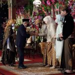 pernikahan-adik-jokowi-dan-ketua-mk Ketua Mahkamah Konstitusi Jadi Ipar Jokowi, Khawatir Sarat Politik Kepentingan