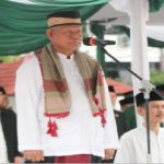 Pj Sekda Muara Enim Pimpin 3500 Peserta Upacara dari Ponpes dan Madrasah