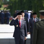Jadi Irup Ziarah Hari Pahlawan, Pj Gubernur Elen Setiadi : Jadikan Semangat Pahlawan Sebagai Inspirasi Mengisi Kemerdekaan