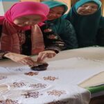 pj-ketua-pkk-banyuasin-kunjungi-sentra-ecoprint-umkm Pj Ketua TP PKK Adhitya Trinia Kunjungi Sentra Ecoprint UMKM Gerakan Masyarakat Wirausaha Kabupaten Banyuasin