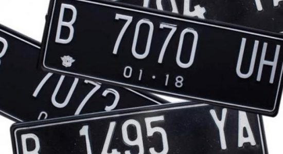 Aturan Baru Berkendara; Pelat Nomor Kendaraan Bermotor Akan Dipasang Cip