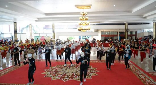 Feby Deru Gencar Pupulerkan Senam Poco-Poco Kreasi Sumsel ke Tingkat Nasional