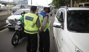 Pengendara 'Nakal' Copot Pelat Nomor Kendaraan, Tilang Manual Diberlakukan