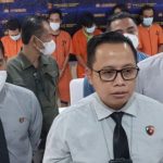 pres-rilis-grebek-judi Warnet Dijadikan Tempat Judi, Polisi Ringkus Pemilik dan Pengunjung