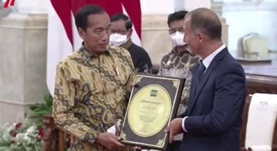 presiden-terima-penghargaan-irri Berhasil Swasembada Beras, Indonesia Terima Penghargaan IRRI