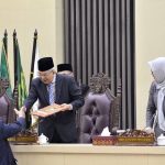 Wagub Dengarkan Pandangan Umum Fraksi Terkait Raperda Perubahan APBD 2022