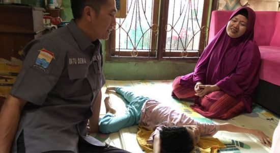 Dapat Laporan, Ratu Dewa Segera Jenguk Warga yang Sakit Sejak Kecil