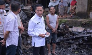 Ratu Dewa Gerak Cepat, Dirikan Dapur Umum Bencana Kebakaran di IT 2