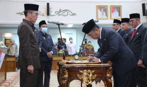 Penyegaran di Lingkungan Pemkot Palembang, Ratu Dewa Lantik 9 Pejabat Eselon II